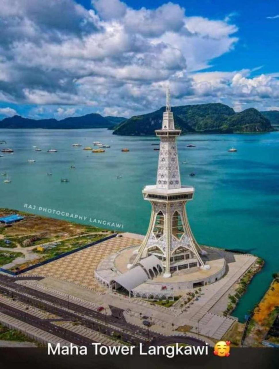 Maya Seaview Families Suite Apartment + Sky Pool Kuah Bagian luar foto
