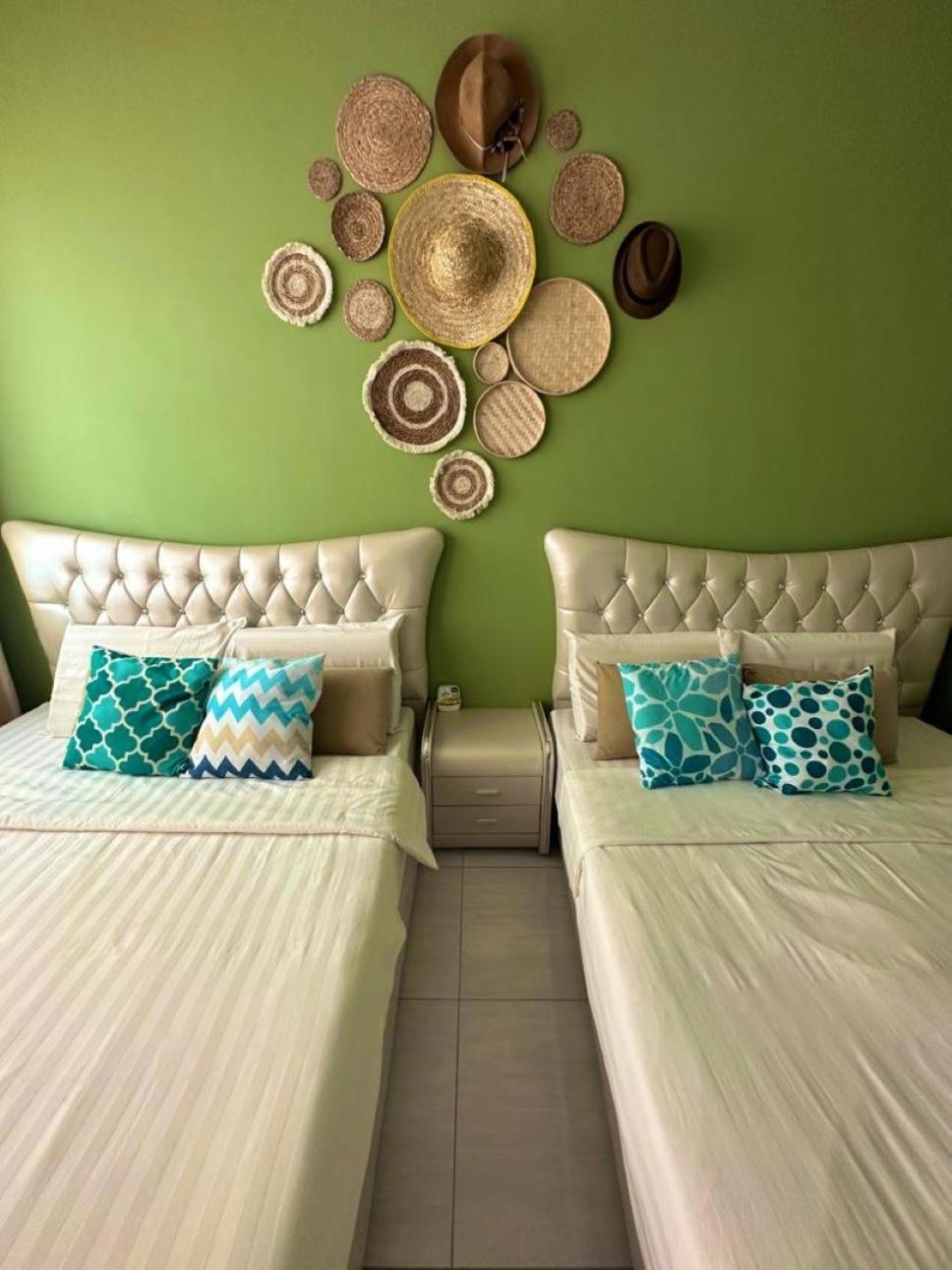 Maya Seaview Families Suite Apartment + Sky Pool Kuah Bagian luar foto